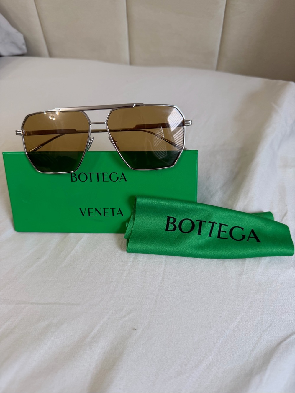 Bottega Veneta Silver Frame unisex Gradient Lens Sunglasses